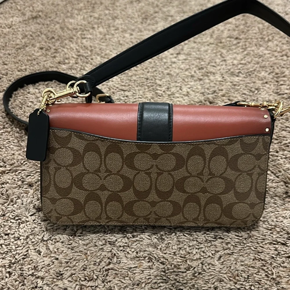 New Coach Tabby Carriage Purse - Picture 7 of 7